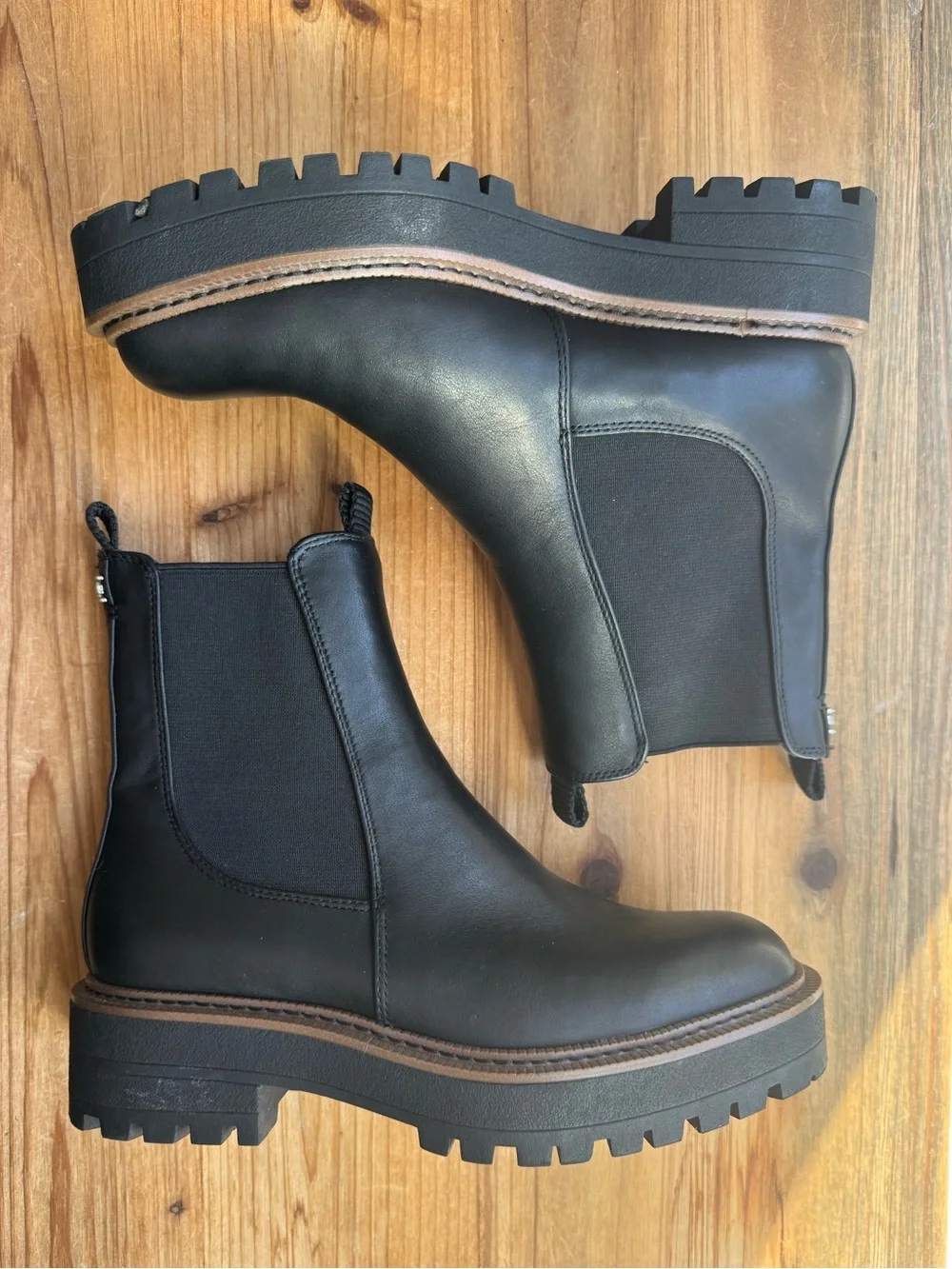 SAM EDELMAN Laguna Waterproof Lug Sole Chelsea Boot Black Leather Size 8 - Picture 2 of 11
